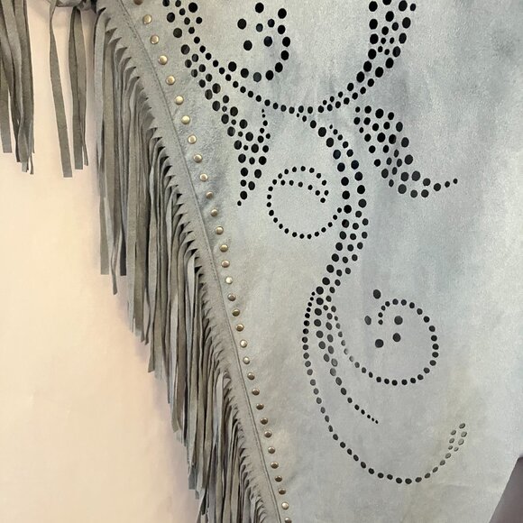 Curations Caravan Faux Suede Wrap Shawl Cover Up Western Boho Studs Fringe O/S - Picture 4 of 7